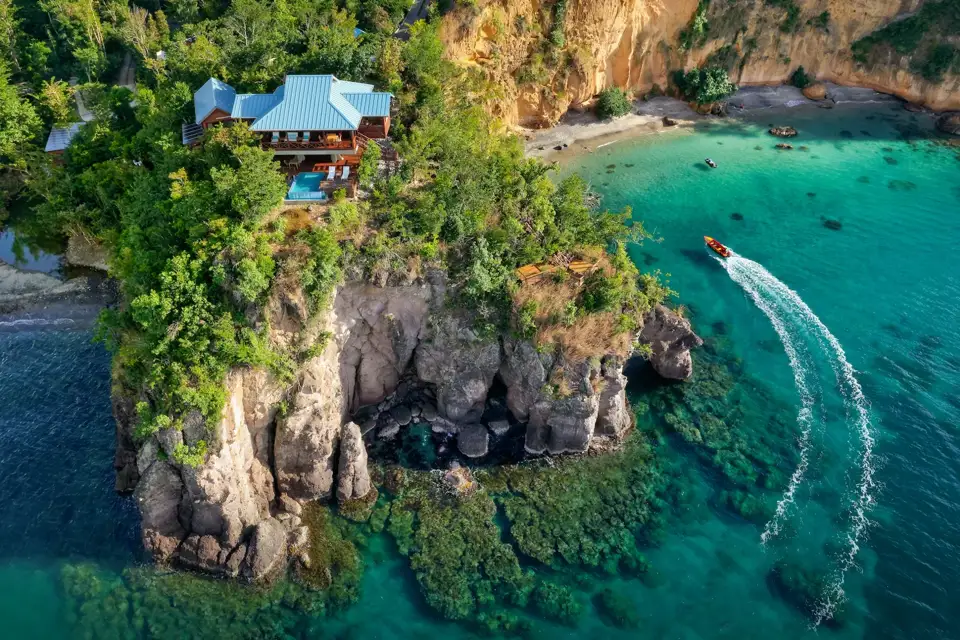 Secret Bay · Zabuco Villa in Dominica