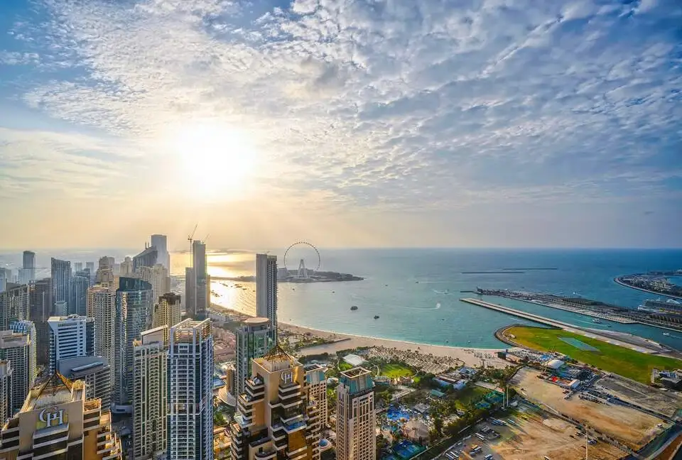 Cayan Tower Penthouse in Dubai