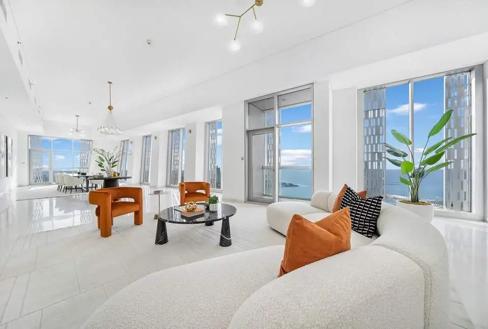 Cayan Tower Penthouse, property photograph 2