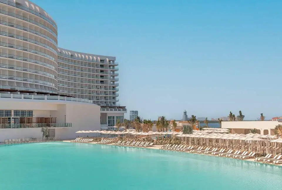 AVA Resort Cancún, property photograph 3