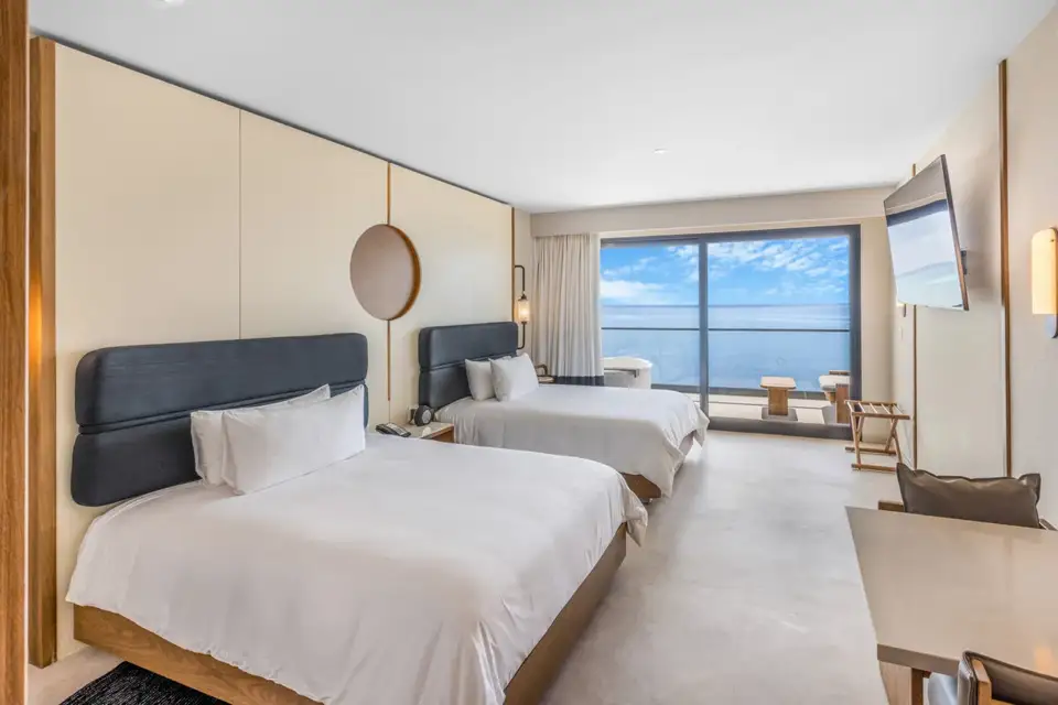 AVA Resort Cancún, Gala Two Bedroom Suite: connecting queen bedroom