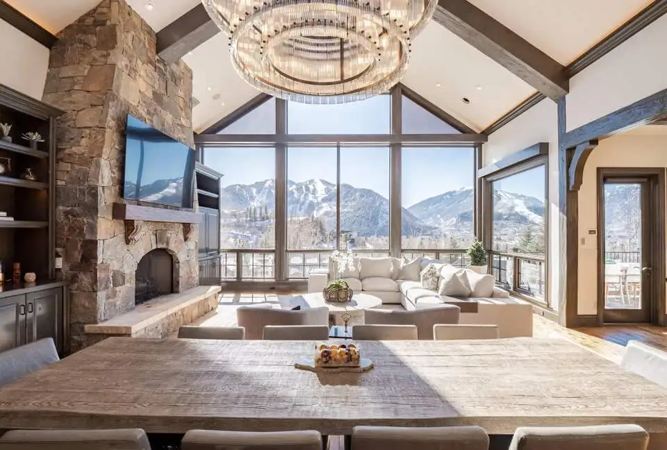 Red Mountain Retreat, property photograph 2