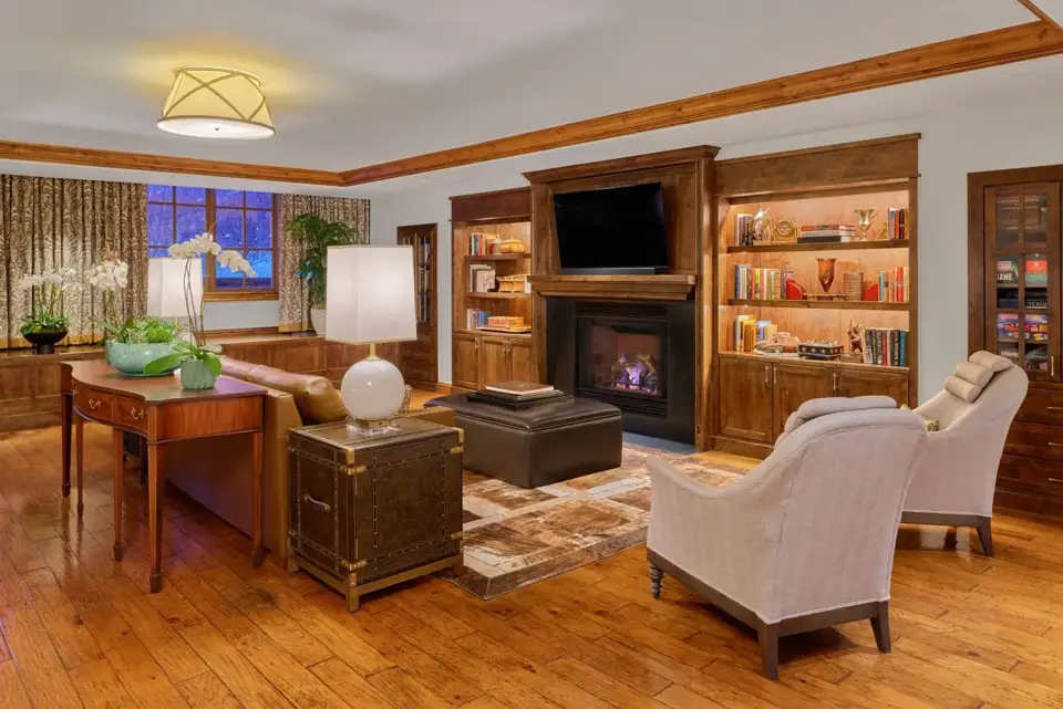 St. Regis Residence Club, St. Regis Residence Club Aspen: shared lobby