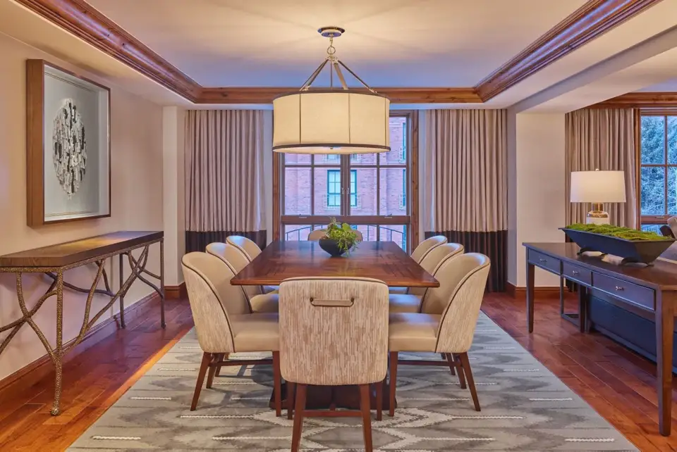 St. Regis Residence Club, Three-bedroom residence: dining room