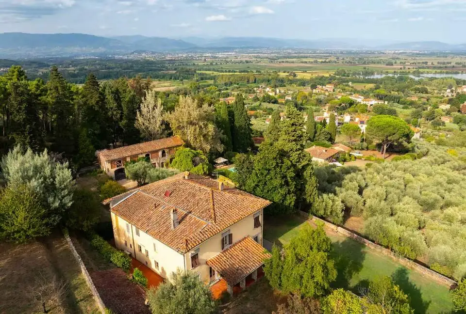 The Tuscan Heritage Villa, property photograph 3