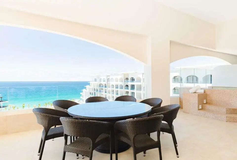 Villa La Valencia, property photograph 2