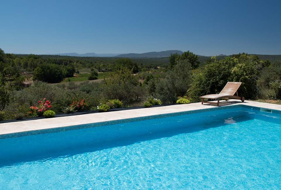 Beautiful French Farmhouse in Provence, Aups, Provence-Alpes-Cote d’Azur, France