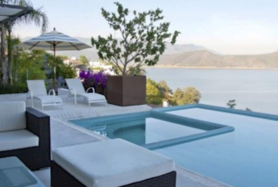 Casa Vista Bonita - Spectacular Modern Villa, Valle de Bravo, Mexico State, Mexico