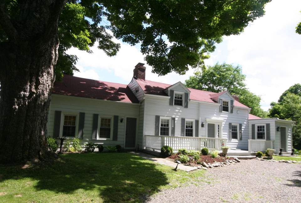 Millbrook Farmhouse Escape, Millbrook, New York, United States